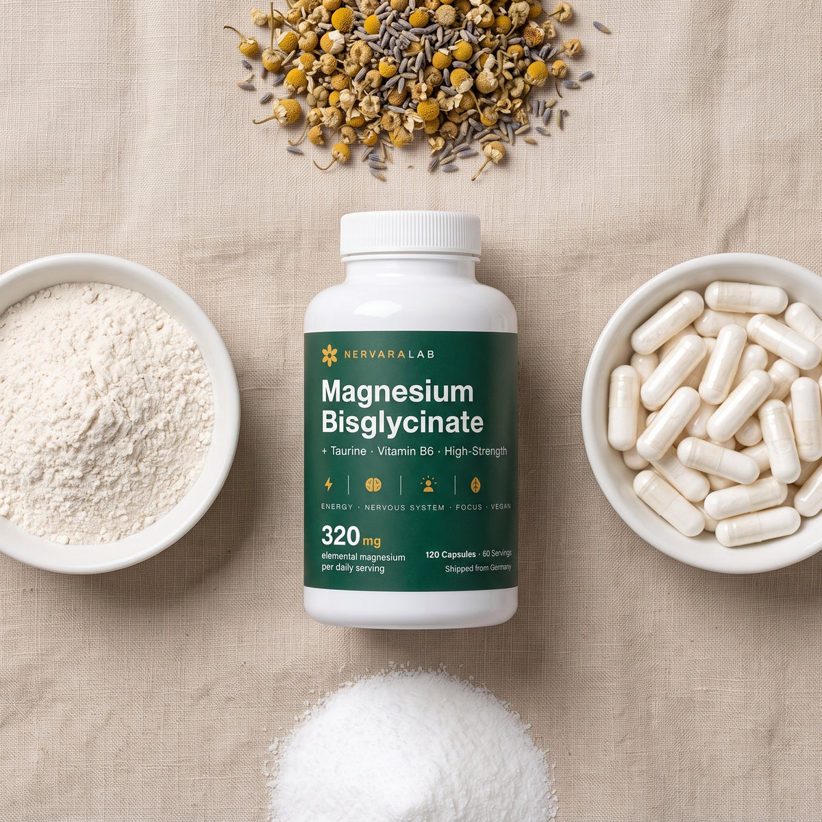 NervaraLab Magnesium Bisglycinat Dose zwischen Schale mit Magnesiumpulver, Kapseln und getrockneten Kräuterblüten